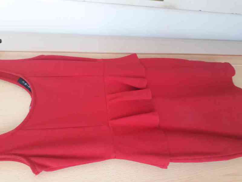 Červené letní šaty - foto 4