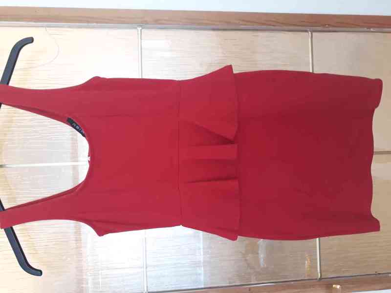 Červené letní šaty - foto 1