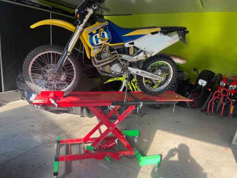 Zvedák na motorku 360kg - foto 2
