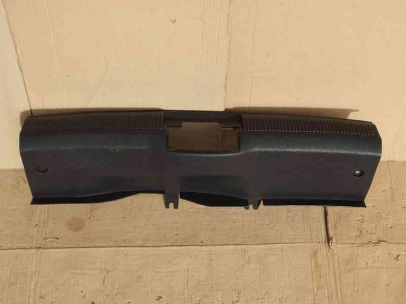 Lišta kufru Škoda Fabia I hatchback - foto 2