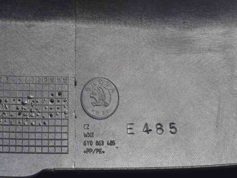 Lišta kufru Škoda Fabia I hatchback - foto 7