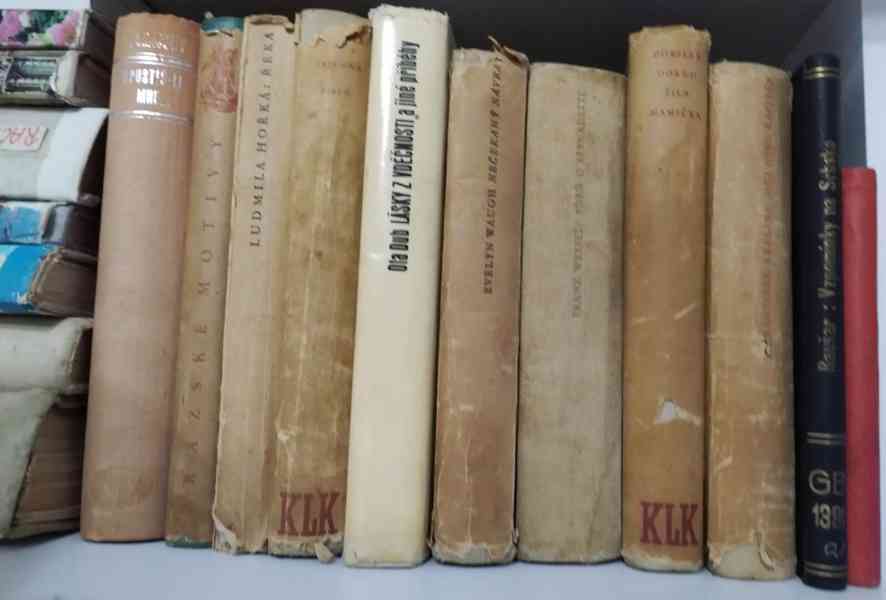 Knihy různých žánrů i kvality - foto 4
