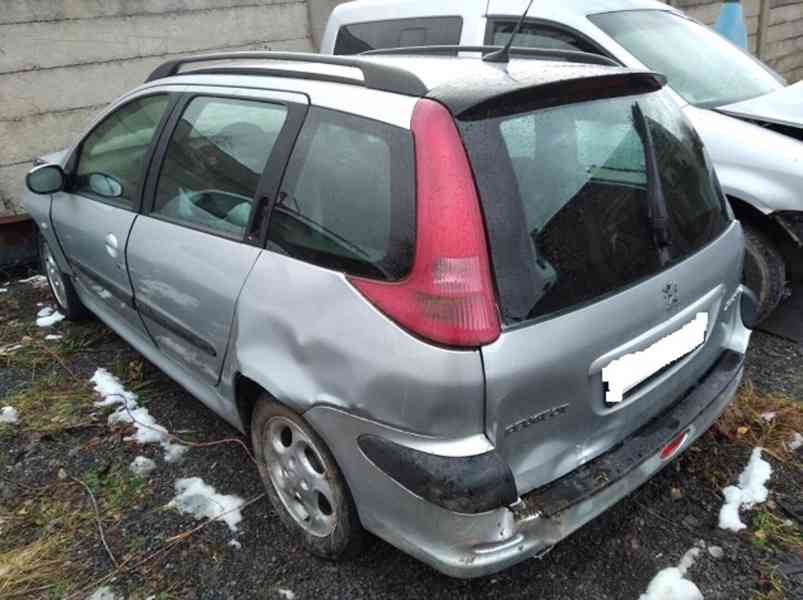 Náhradní díly Peugeot 206 combi - foto 5