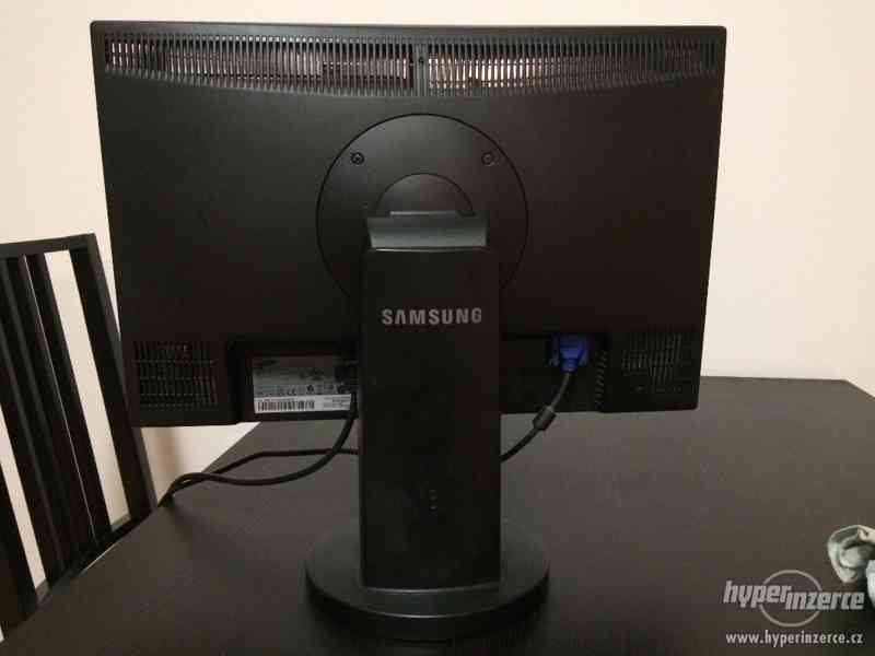 LCD/LED monitor Samsung - foto 3