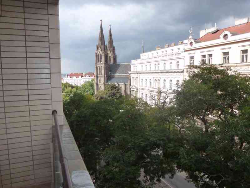 Pronájem bytu 2+kk , Praha 2 - foto 1