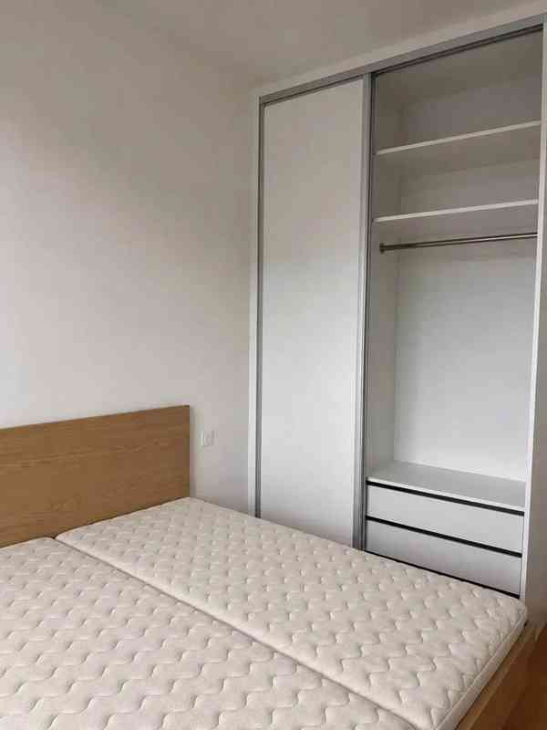 Pronájem bytu 2+kk 53 m² - foto 4