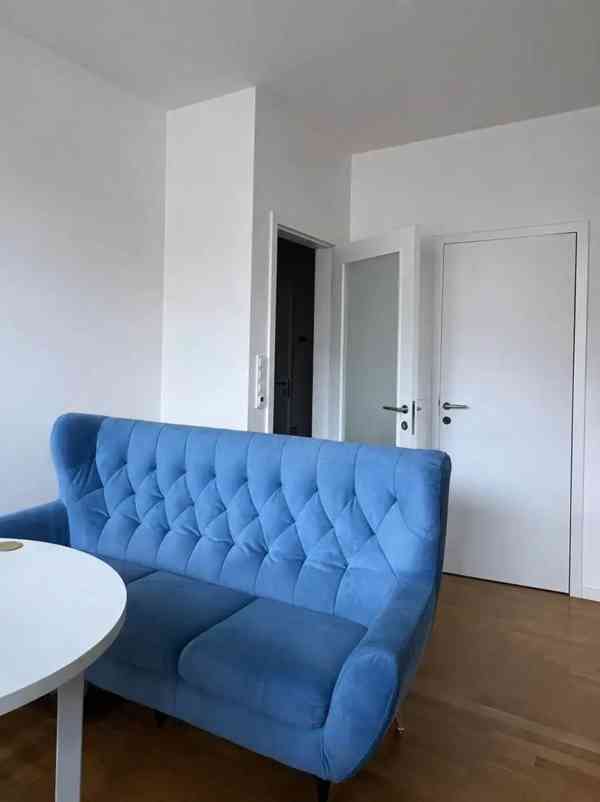 Pronájem bytu 2+kk 53 m² - foto 3