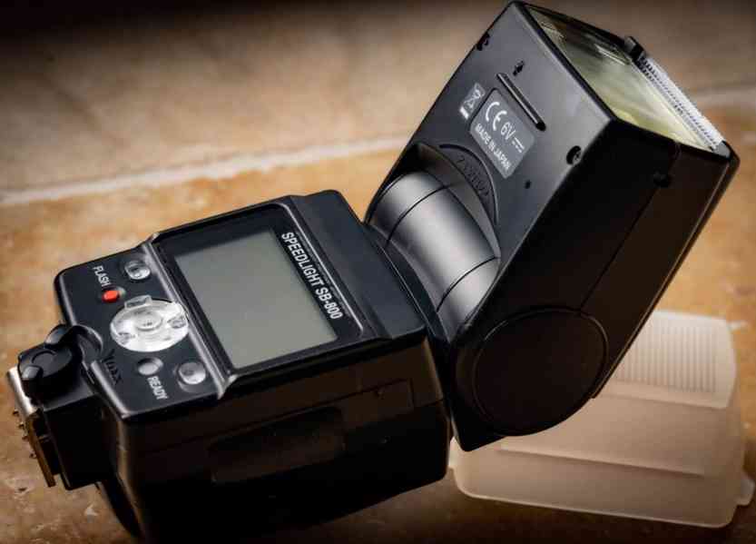 Blesk Nikon SB-800 - foto 1