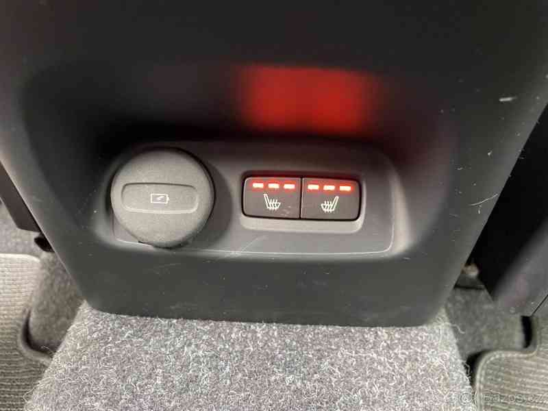 Volvo XC40 D4 INSCRIPTION - foto 5