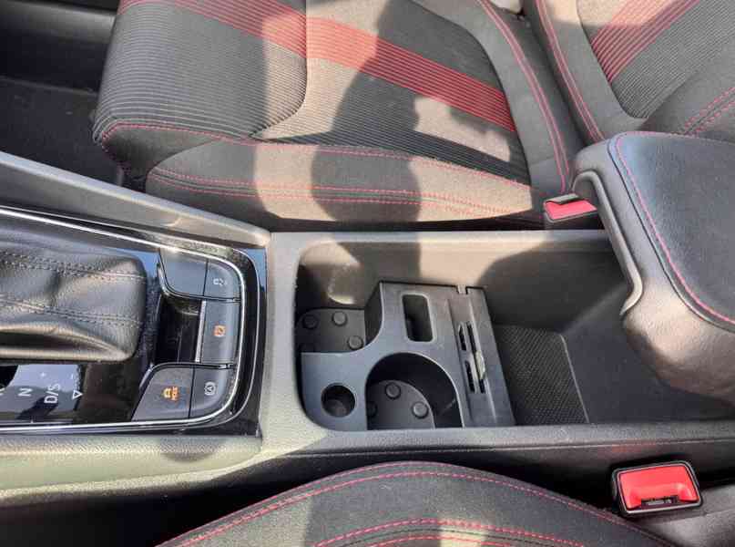 Škoda Karoq 2.0 TDI DSG 4x4 110kw - foto 14