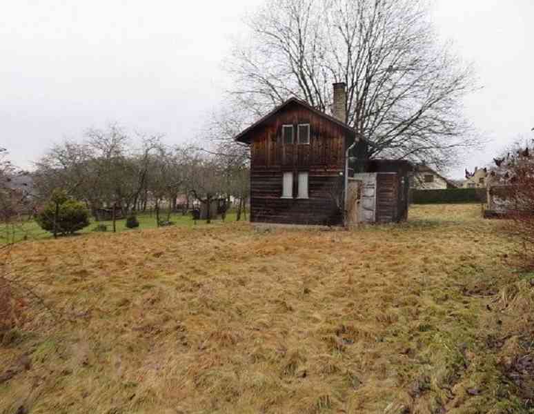 Zahrada 1097 m2 s dřevěnou chatkou, podíl 1/2, k.ú. Lukavec u Hořic - foto 3