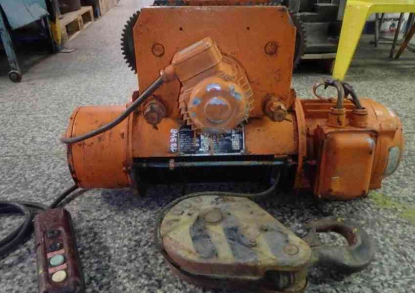 Elektrický kladkostroj nosnost 1000kg typ 10322K (12368.)  - foto 4
