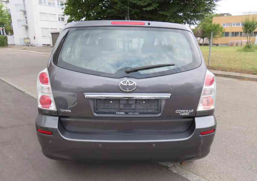 Toyota Corolla Verso 1.8i Sol 7míst benzín 95kw - foto 7
