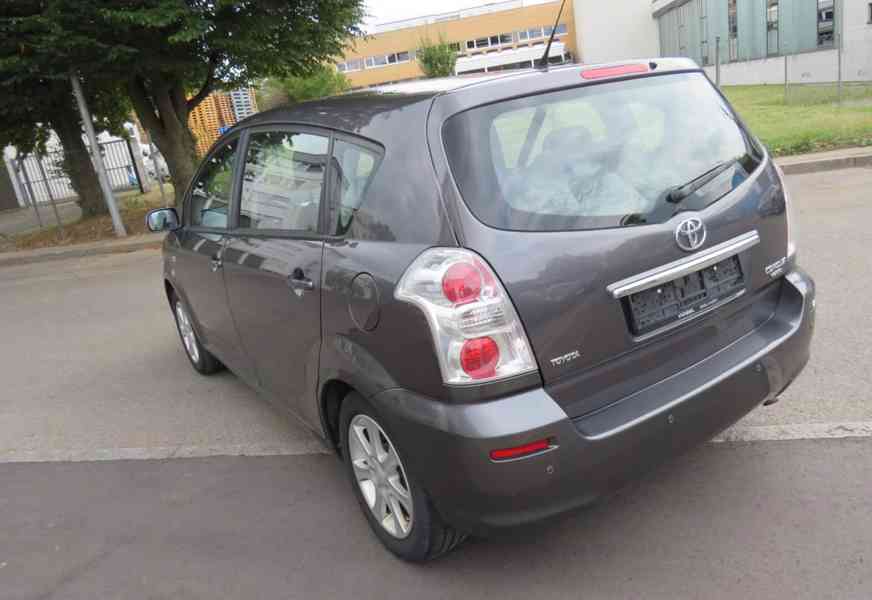 Toyota Corolla Verso 1.8i Sol 7míst benzín 95kw - foto 8