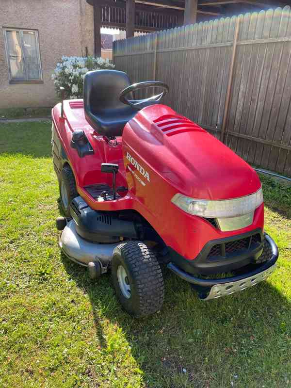 Travní traktor Honda HF 2622 HM TOP STAV - foto 2