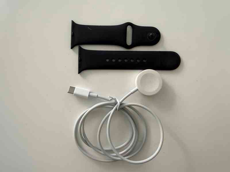 Apple Watch SE 40mm Space Gray (GPS) + nabíjecí kabel - foto 6