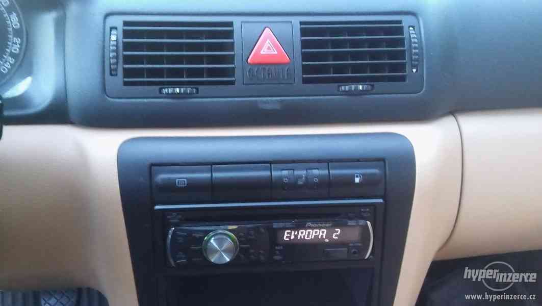 Škoda Octavia 1.8T elegance - foto 9
