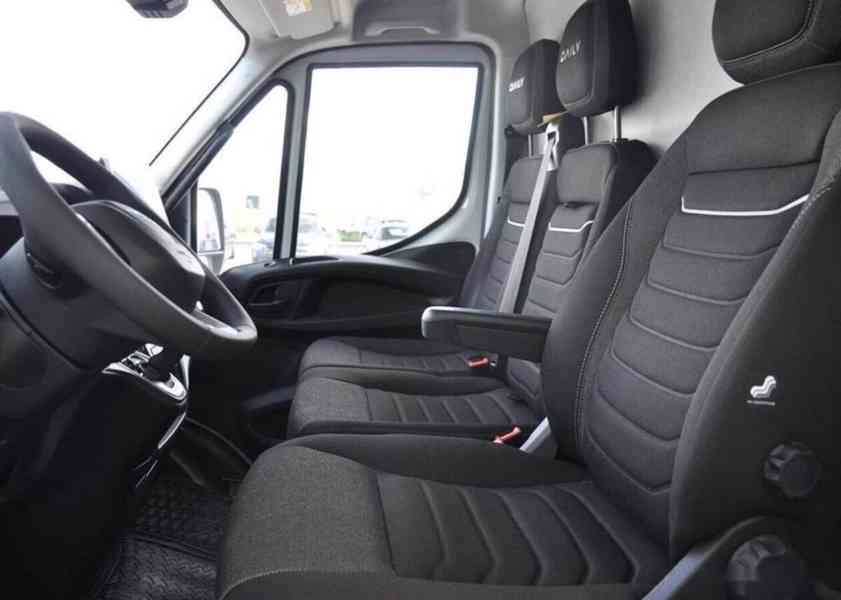 Iveco Daily 3,0D 35S18 NOVÉ nafta manuál 129 kw - foto 10