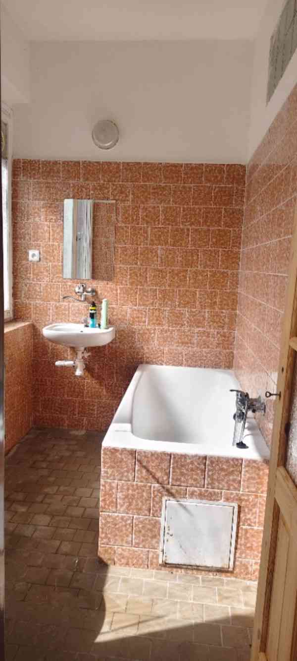 Míní garsoniéru v centru Železného Brodu pronajmu - 5500 Kč. - foto 2