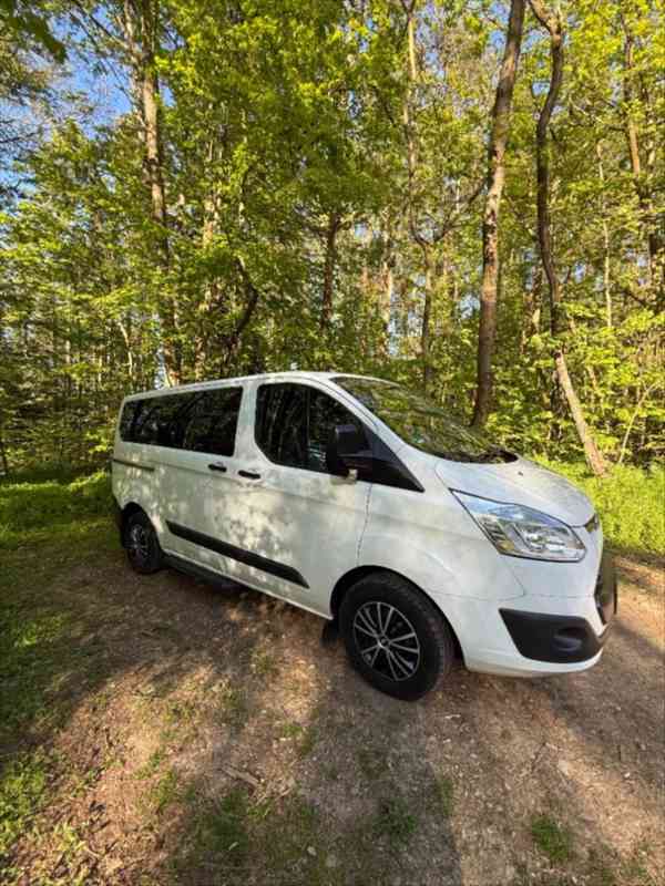 Ford Tourneo Custom 2,2 - foto 4