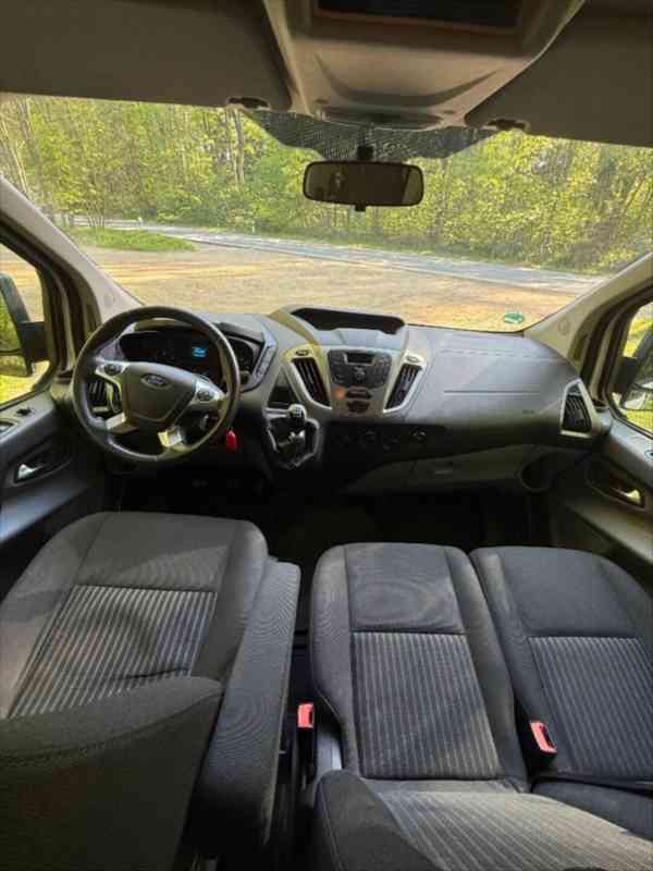 Ford Tourneo Custom 2,2 - foto 12