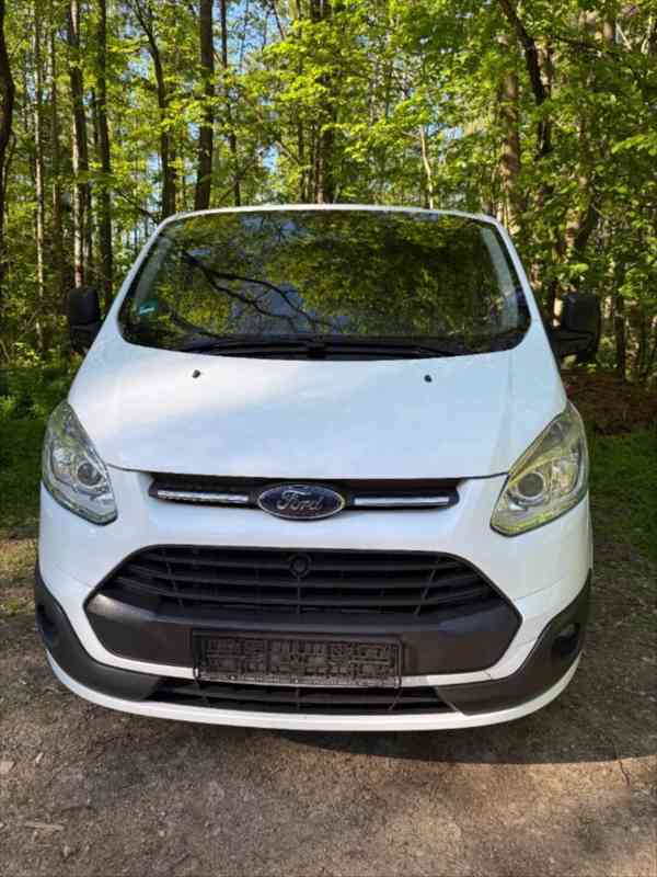 Ford Tourneo Custom 2,2 - foto 1