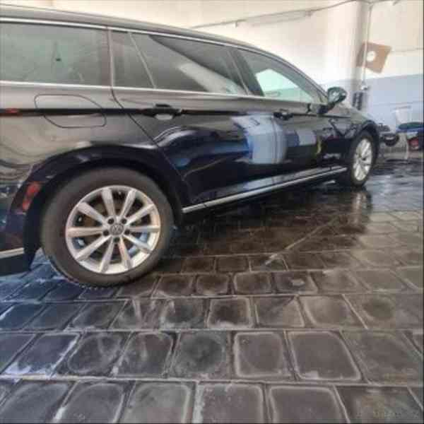 Volkswagen Passat 2,0   B8 Variant Highline TDI - foto 3