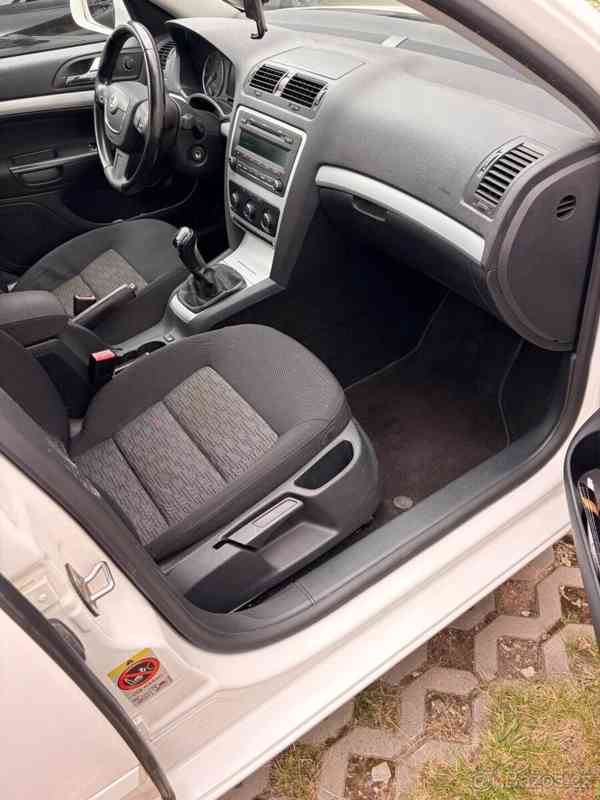 Škoda Octavia 1,4   TSI 90 kW, CZ, STK 01/2028 - foto 12