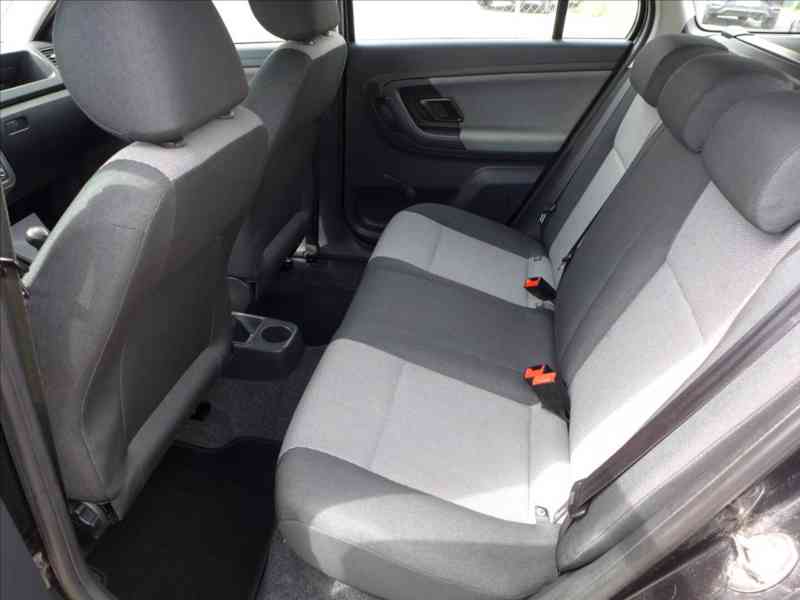 Škoda Fabia 1,2 TSI KLIMA 2X KOLA SERVIS - foto 6