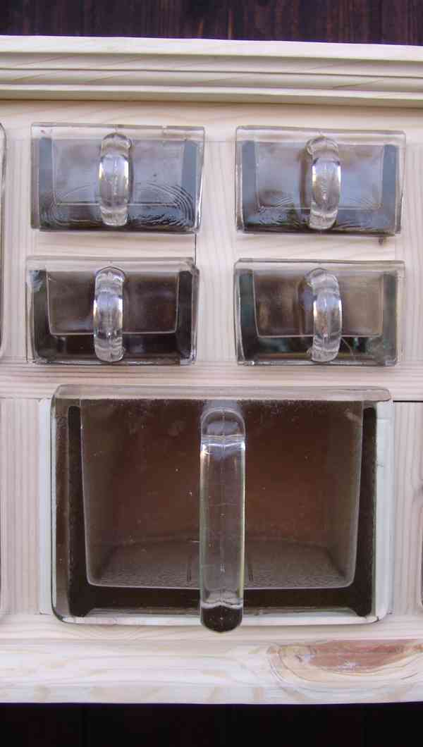 Starožitné skleněné kořenky s poličkou - foto 7