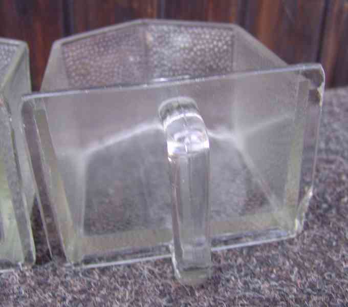 Starožitné skleněné kořenky s poličkou - foto 20