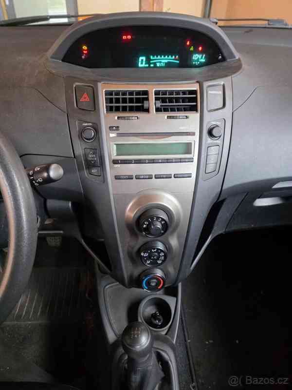 Toyota Yaris 1,0 - foto 4