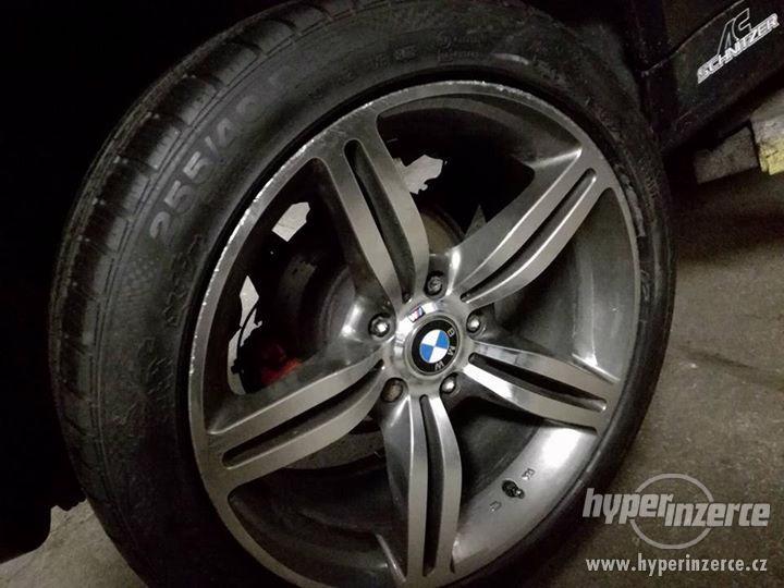 ALU 18'' BMW M6 replika + letní a zimní pneu - foto 1