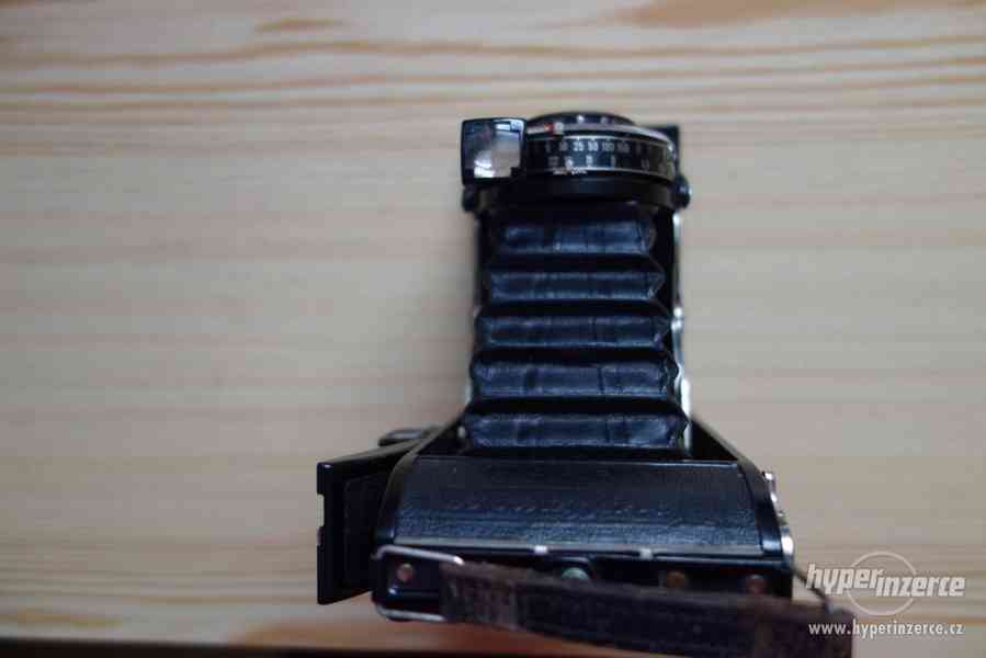 Měchový fotoaparát Voigtlander Bessa 6x9 - foto 3