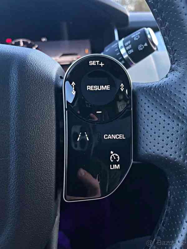 Land Rover Range Rover 3,0   D300 HSE (221 kW), 2021, ČR - foto 3