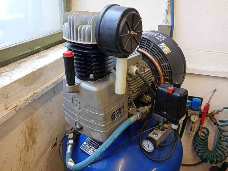 Prodám kompresor Orlík SKS17/250 - foto 3