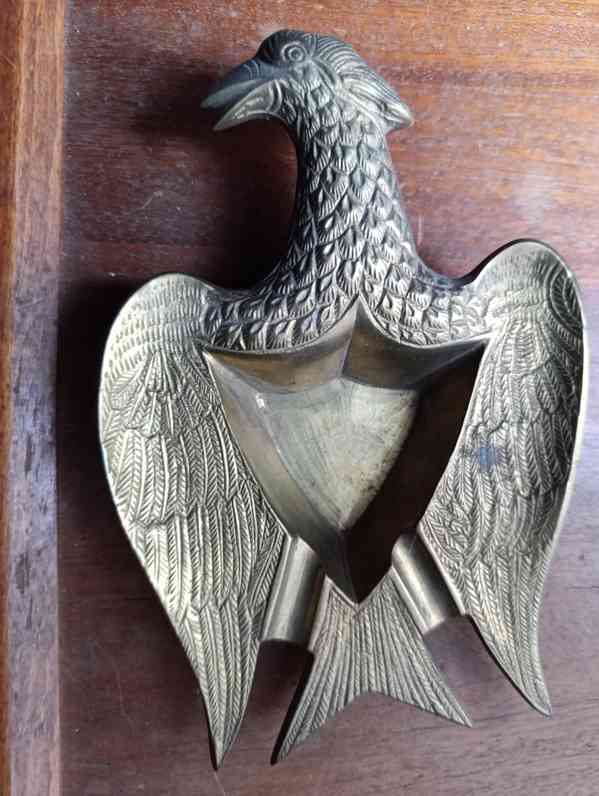 Vintage mosazný popelník ve tvaru orla - foto 3