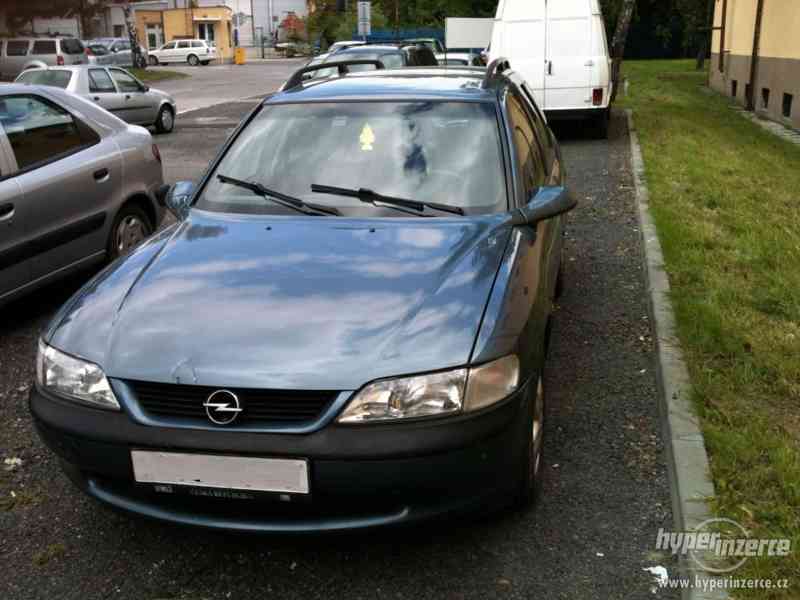 Vectra 1.6 16V(74kw) combi, r.v. 1998, 209600km, dobrý stav - foto 1