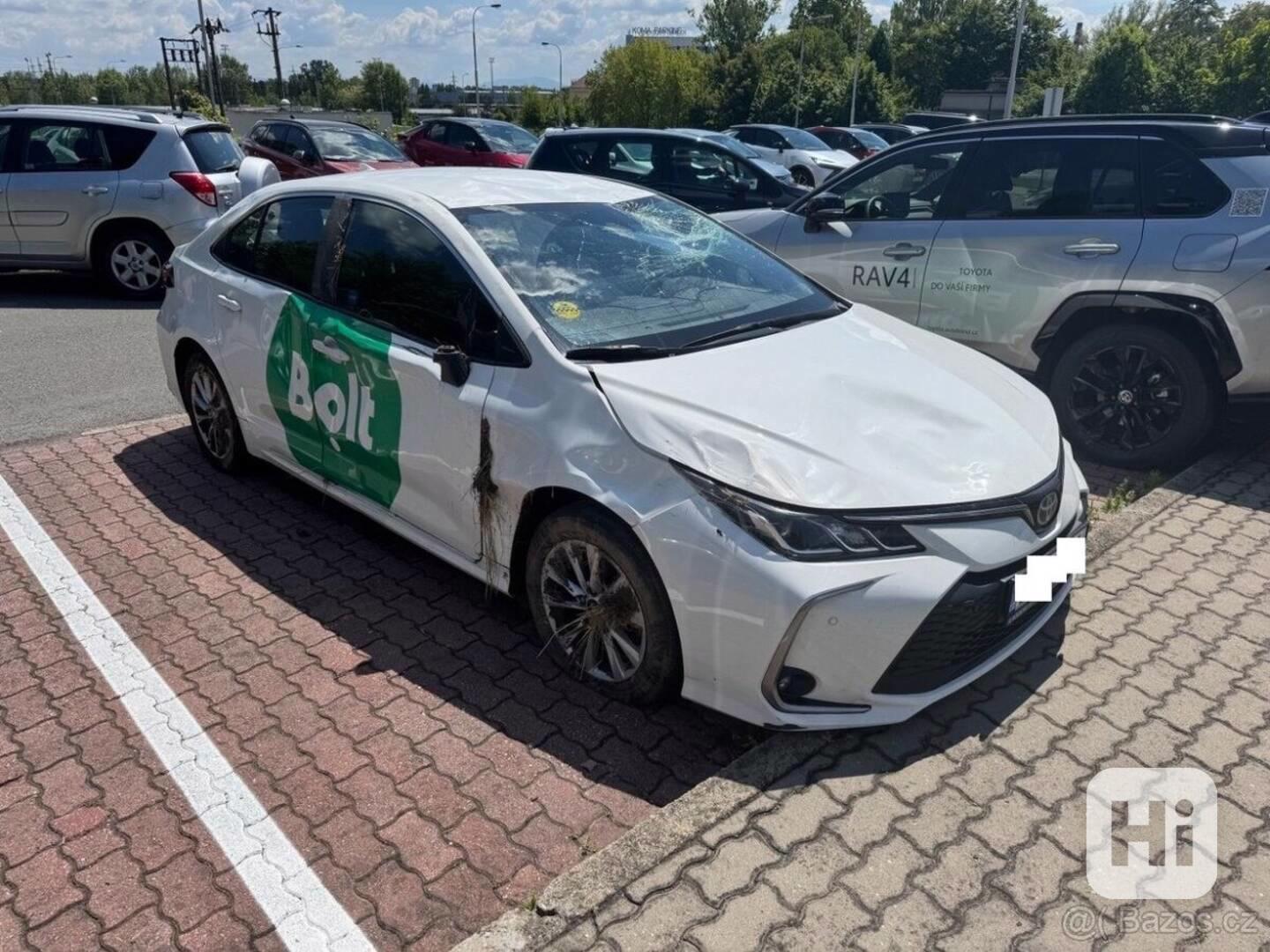 Toyota Corolla 1,8   09/2024 havarovaná - foto 1