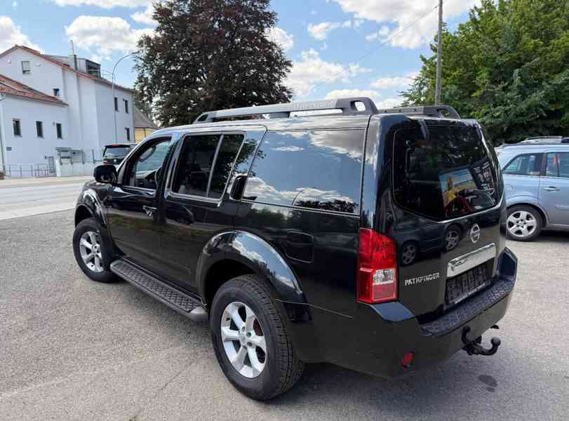 Nissan Pathfinder 2.5 dCi Comfort 126kw - foto 13