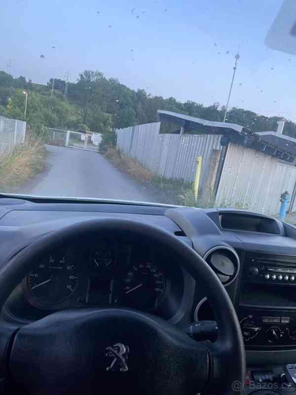 Peugeot Partner 1,6   2015 - foto 7