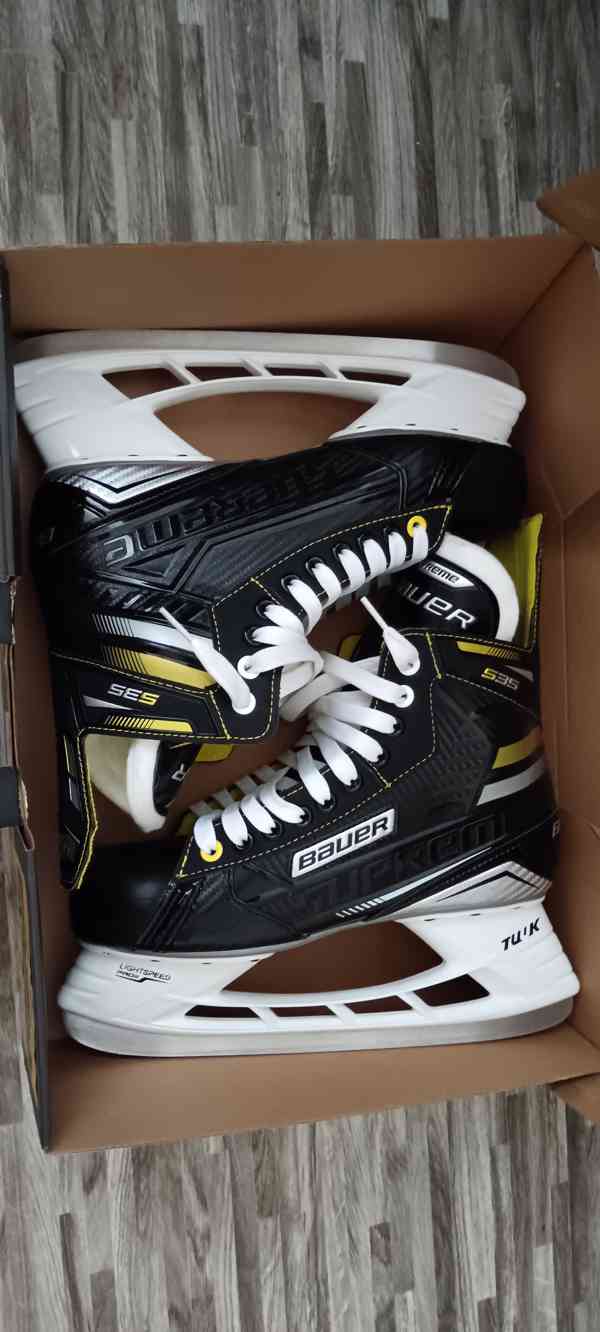 HOKEJOVE BRUSLE BAUER SUPREME S 35 - foto 12