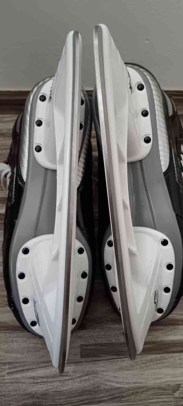 HOKEJOVE BRUSLE BAUER SUPREME S 35 - foto 5