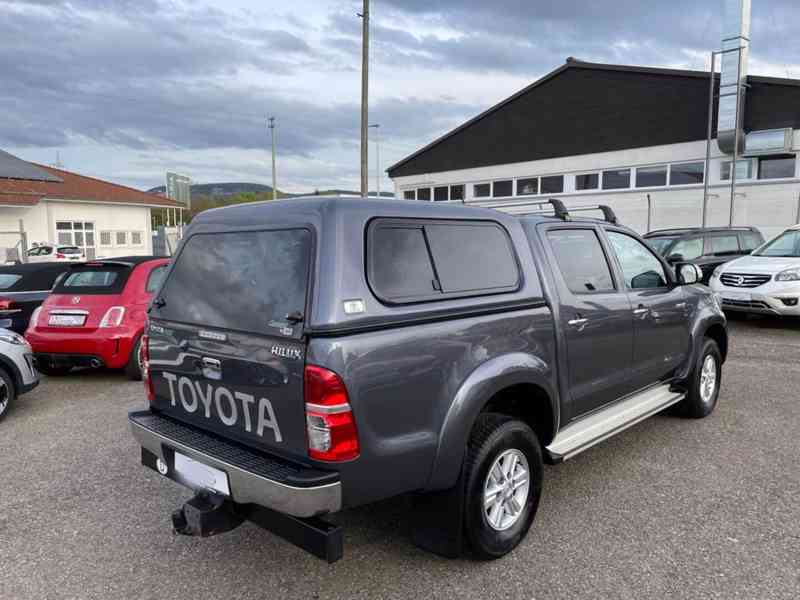 Toyota Hilux 2.5D-4D 106kw - foto 9