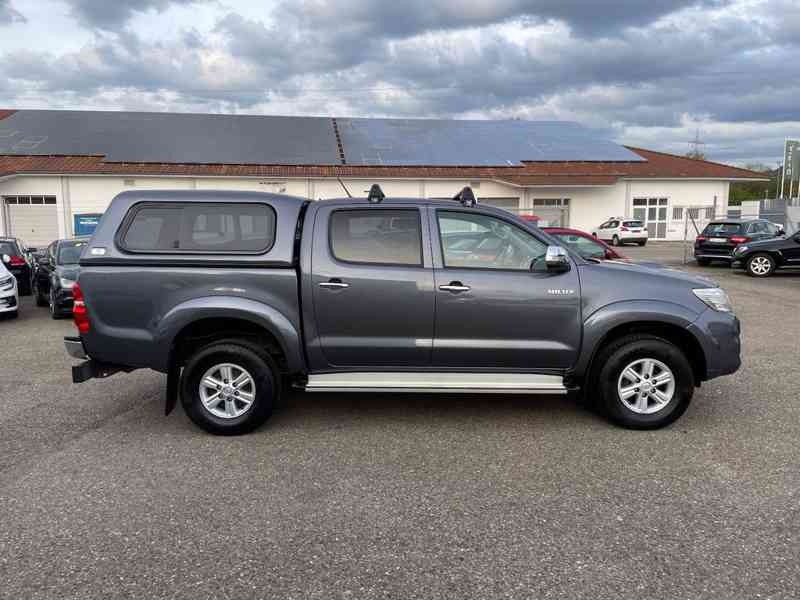 Toyota Hilux 2.5D-4D 106kw - foto 13