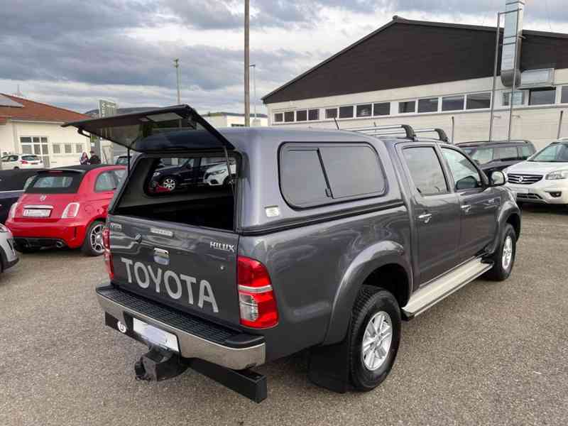 Toyota Hilux 2.5D-4D 106kw - foto 11