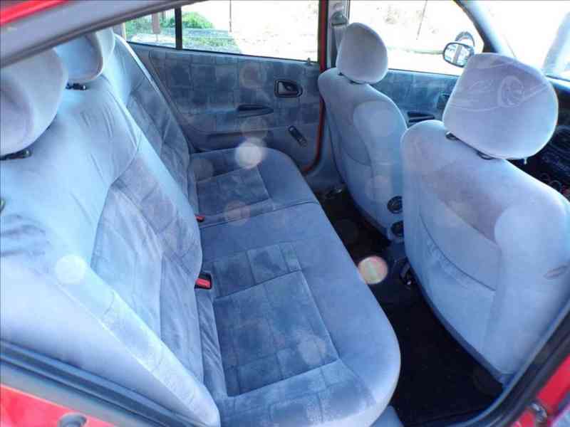 Renault Megane 1,6 16V - foto 10