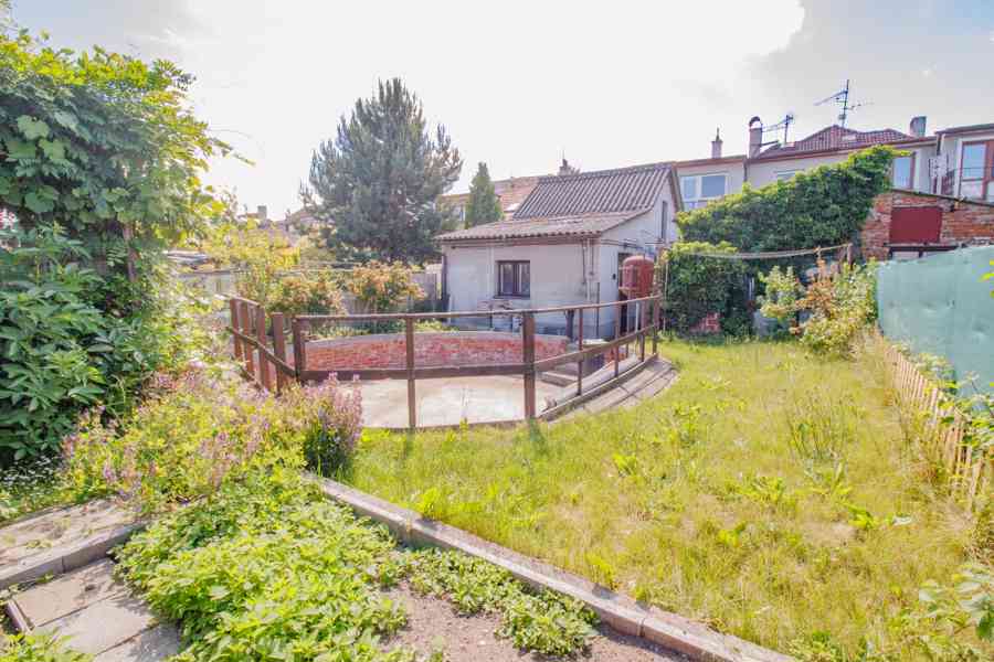 Prodej rodinného domu se zahradou a garáží v Horažďovicích - foto 6