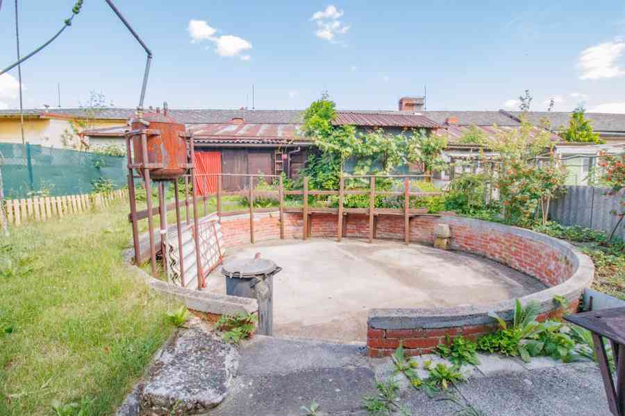 Prodej rodinného domu se zahradou a garáží v Horažďovicích - foto 5