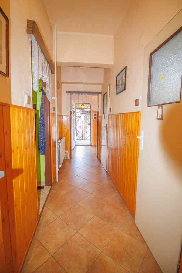 Prodej rodinného domu se zahradou a garáží v Horažďovicích - foto 22